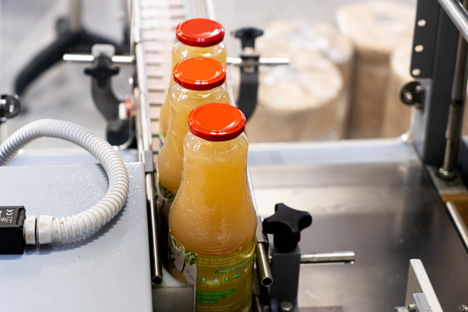 What Is An Automatic Capping Machine Image